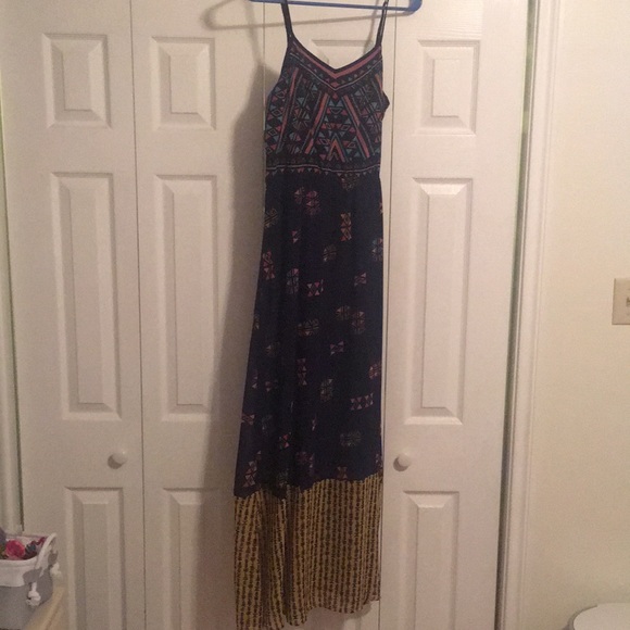 Xhilaration Dresses & Skirts - Maxi dress